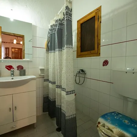 Eleni Neo Klima 招待所 3*